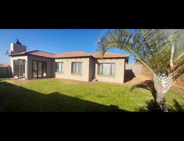 3 BEDROOM PROPERTY TO RENT IN THATCHFIELD